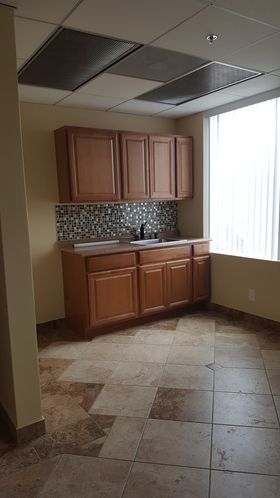 Waukegan Medical Plaza : 1616 Grand Ave. , Waukegan, IL 60085